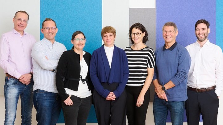 Gruppenfoto des Teams RQB, der Referenzstelle für Qualität in der Allgemein- und BerufsBildung im OeAD